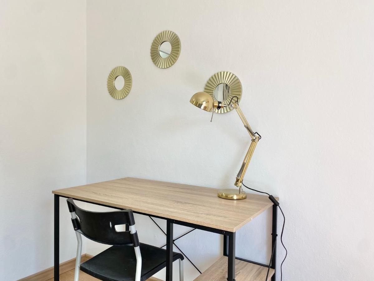 Apartamento Le St Marc - Theatre De Cornouaille - Wifi - Parking Prive - Entree Autonome Quimper Exterior foto